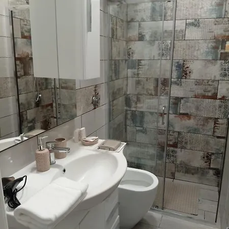 Catapano's House アパート *