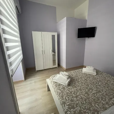 Catapano's House アパート ポンペイ